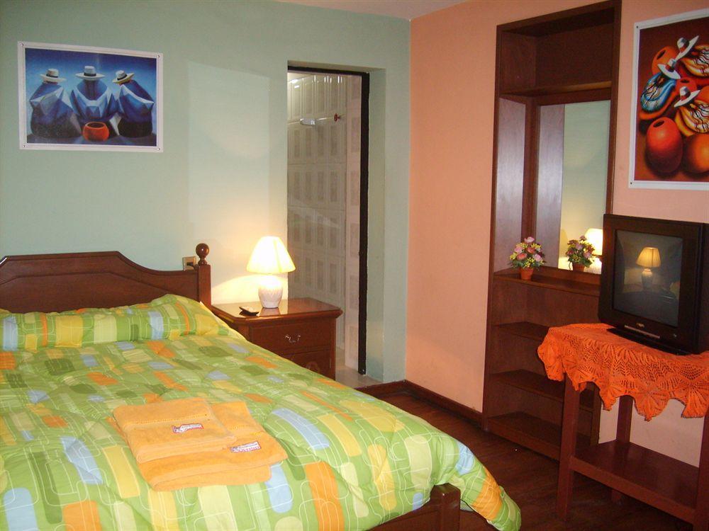 Momema Inn La Paz Esterno foto